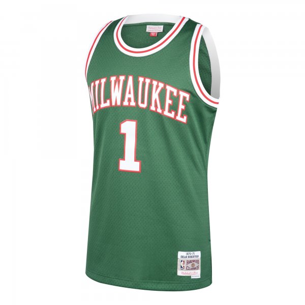 Men's Milwaukee Bucks Oscar Robertson Mitchell & Ness Green 2001/02 Hardwood Classics Swingman Jersey